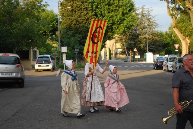 feu St-jean Morières  2015_02.jpg