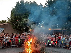 Feu st-jean caumont 2022_2022_06.jpg Feu st-jean caumont 2022_2022_06.jpg